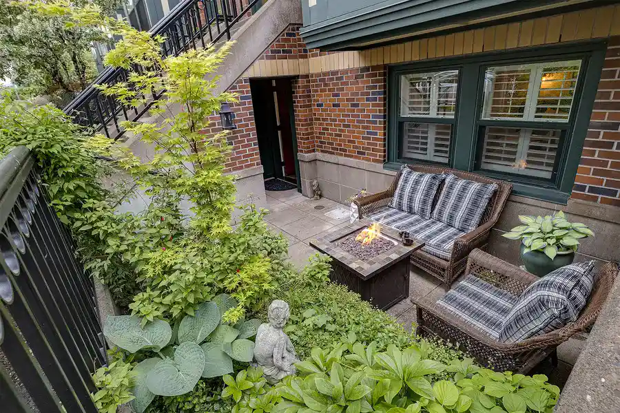 orenco hotel courtyard